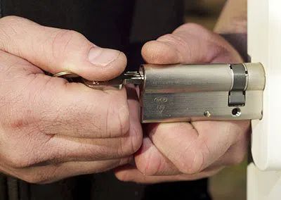 Super Locksmith Services New York, NY 212-547-8545 - 29-10